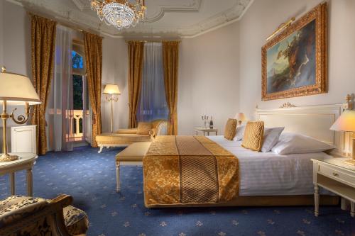 Presidential suite  -bedroom